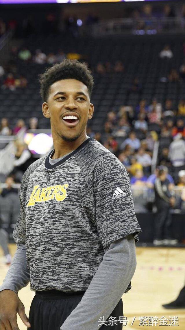 完成比赛拐 完成比赛拐